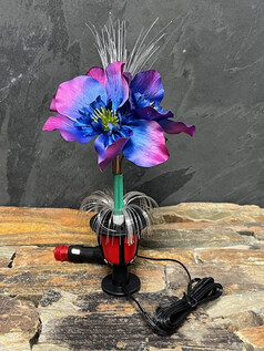 Handgemachte Deko Blume "Mystery Blue" mit Stecker