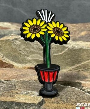 Scandi Pin Sonnenblume