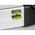 Power Inverter: Detailansicht der gelben Sicherungen in schwarzen Haltern am silbernen Geh�use.