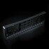 R�ckseite eines schwarzen LED-Kennzeichenhalters mit integrierter Reihe klarer LEDs.