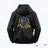 Schwarzer Hoodie mit blauem Greifenkopf-Motiv und Krone auf dem R�cken.